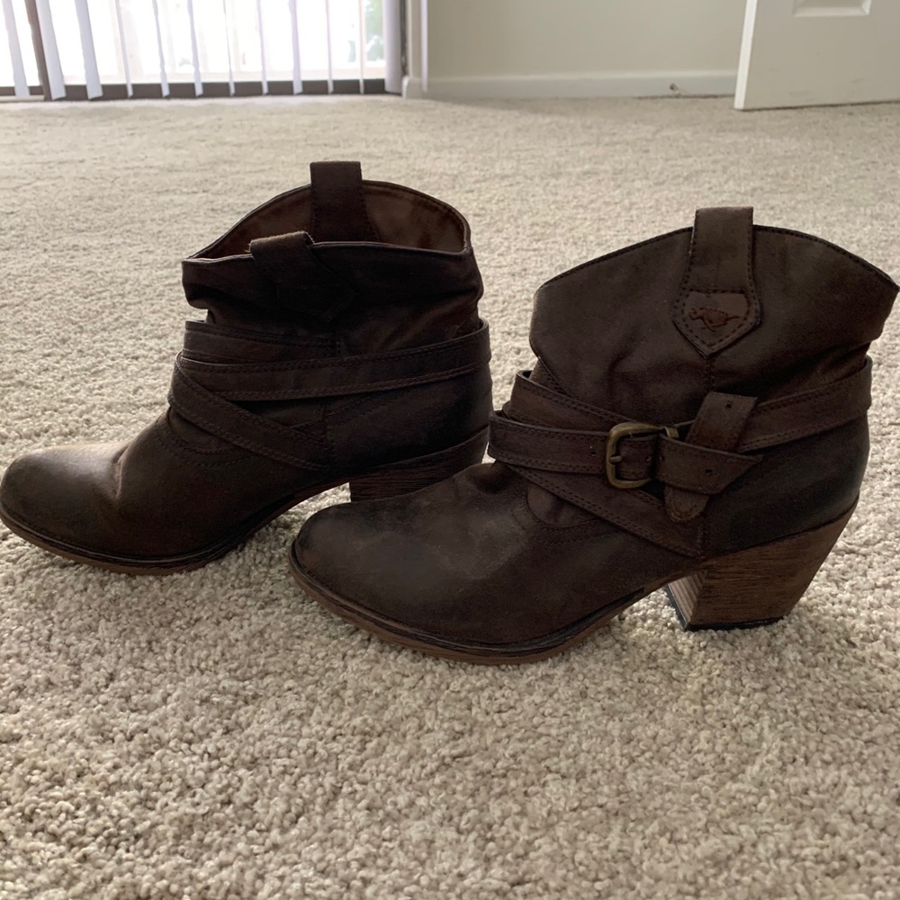 Rocket Dog ankle booties